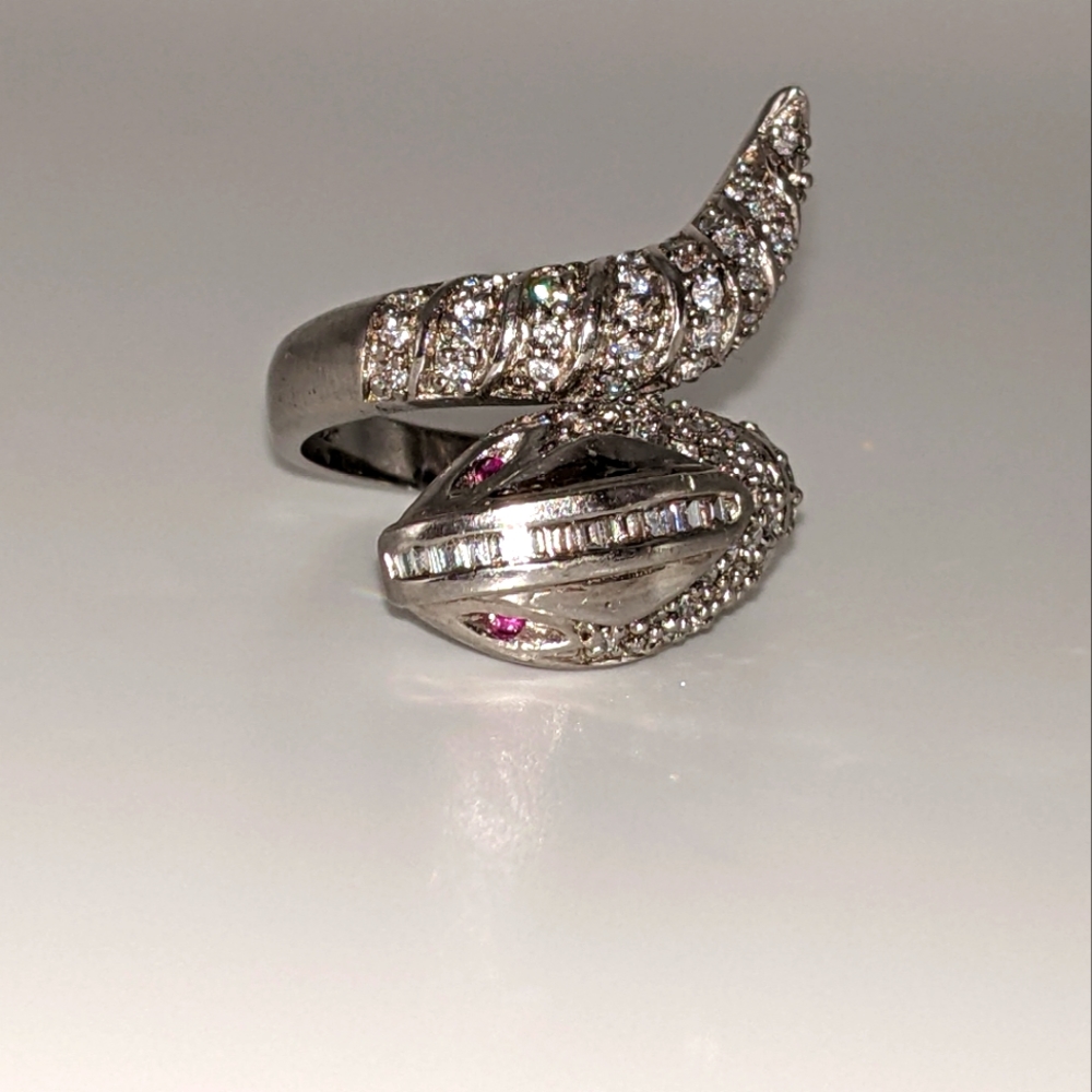 Vintage Silver Snake Ring with Pink Accents and Clear Stones
